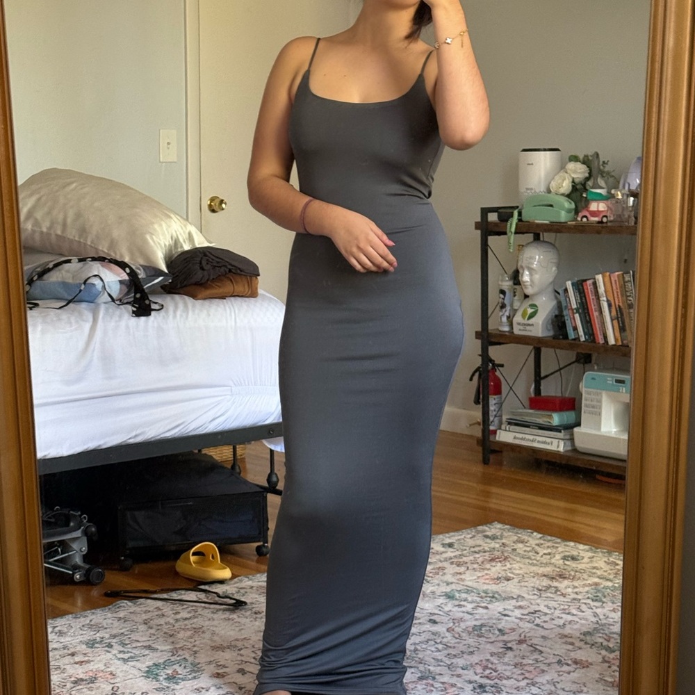 NWT Gray Maxi Dress (Medium)